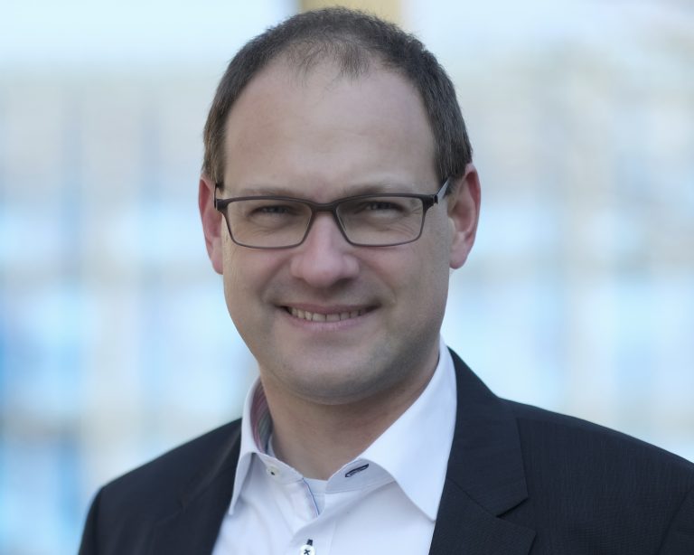 Thomas Rentmeister 1 768x614